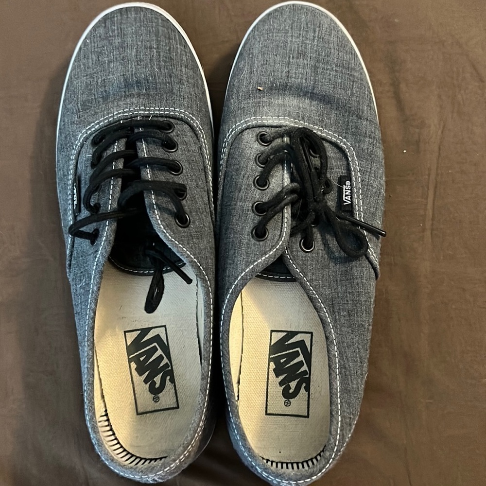 Vans Tennis shoes